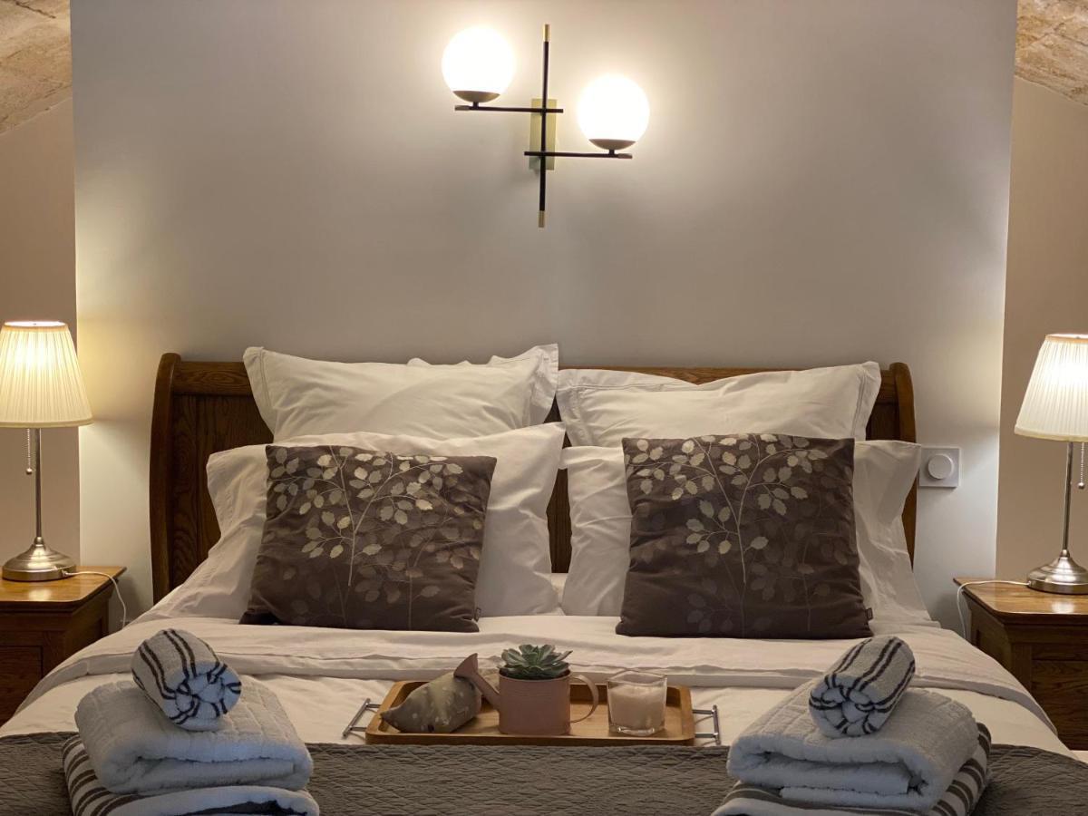 Appartement Avec Piscine Privee Dans Residence Pour 6 Personnes อูเซส ภายนอก รูปภาพ