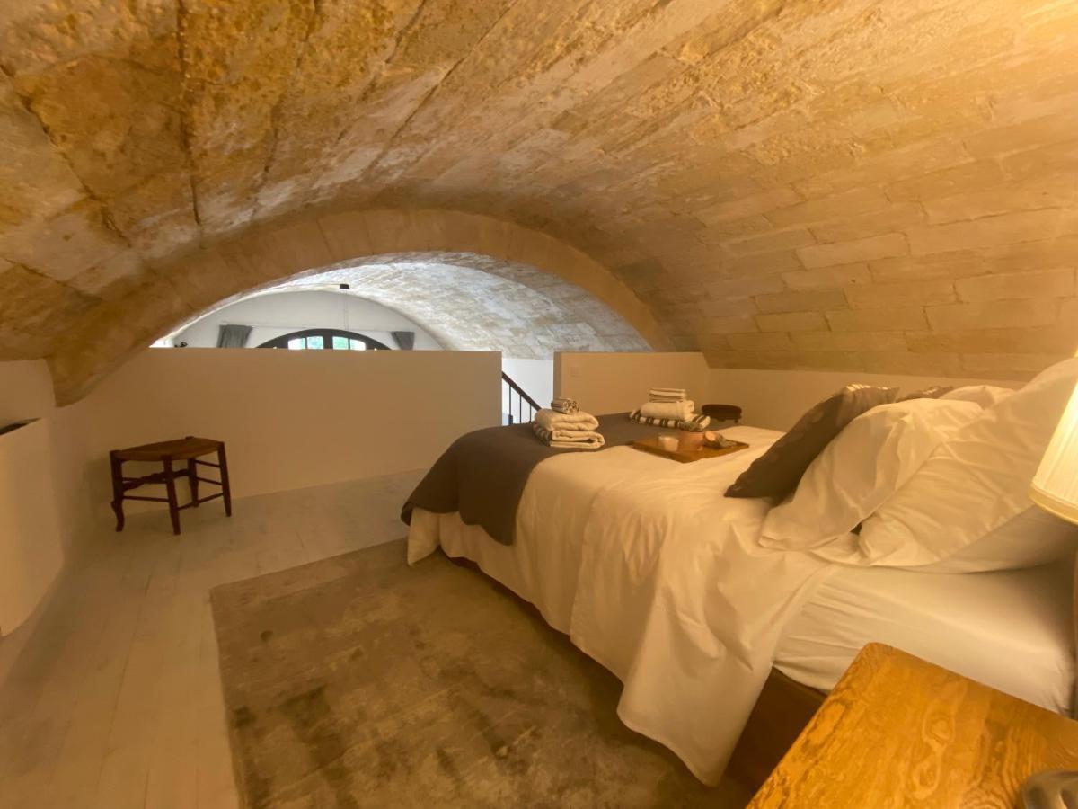 Appartement Avec Piscine Privee Dans Residence Pour 6 Personnes อูเซส ภายนอก รูปภาพ