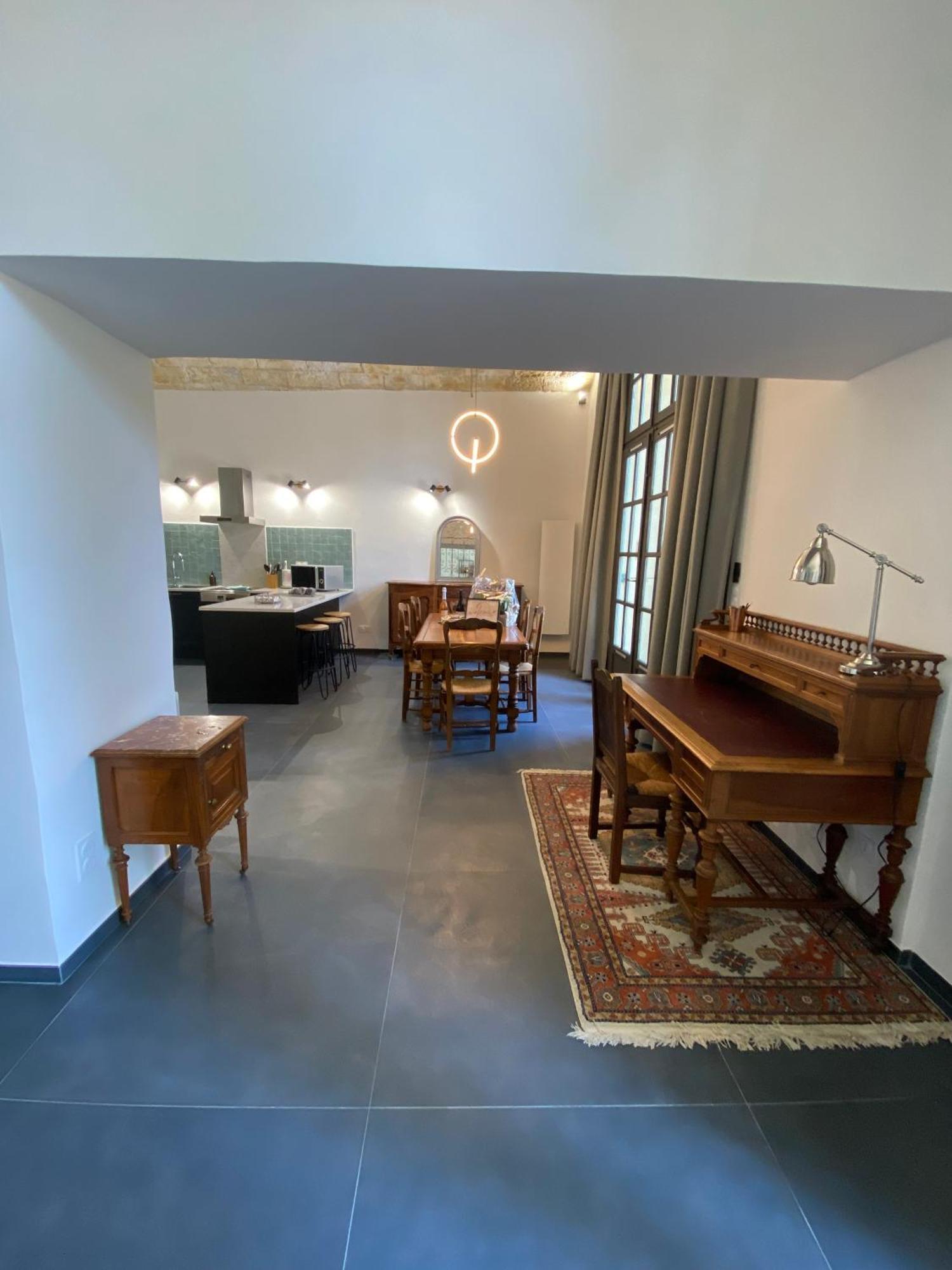 Appartement Avec Piscine Privee Dans Residence Pour 6 Personnes อูเซส ภายนอก รูปภาพ