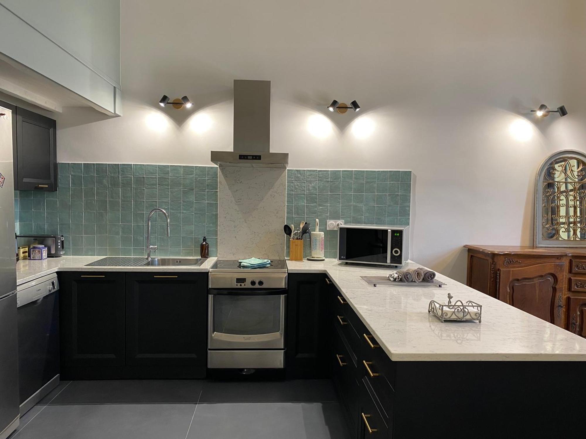 Appartement Avec Piscine Privee Dans Residence Pour 6 Personnes อูเซส ภายนอก รูปภาพ