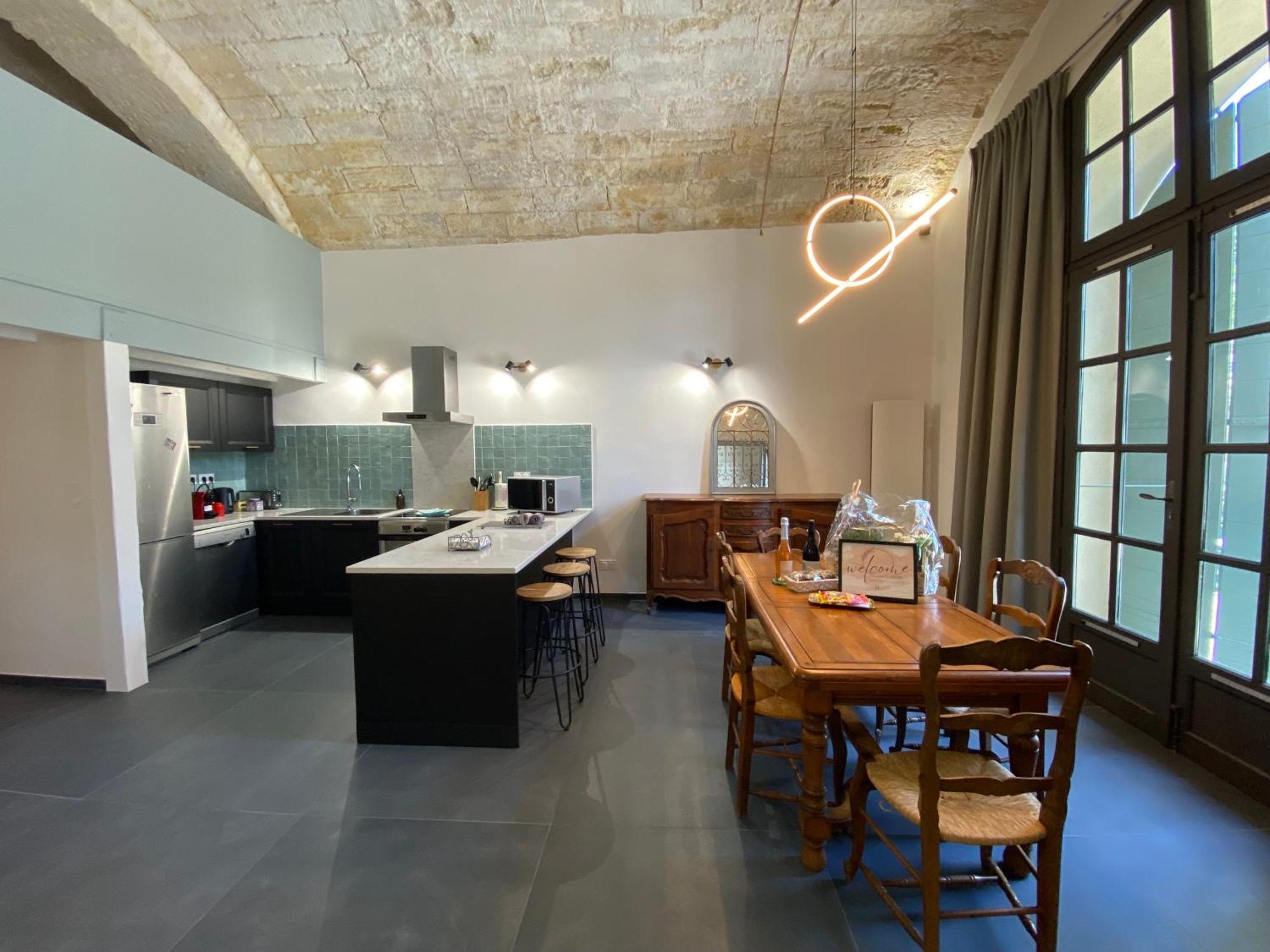 Appartement Avec Piscine Privee Dans Residence Pour 6 Personnes อูเซส ภายนอก รูปภาพ