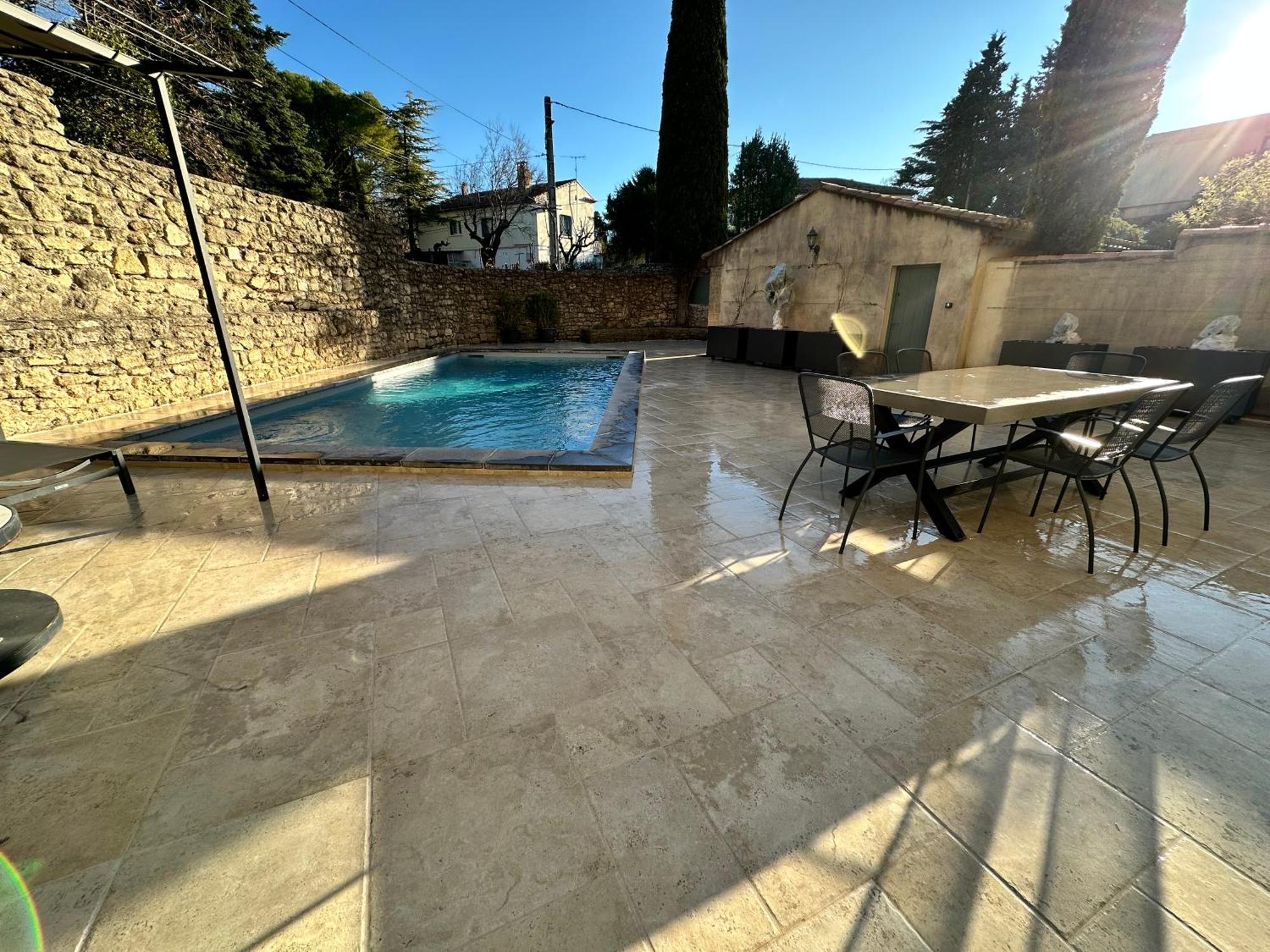 Appartement Avec Piscine Privee Dans Residence Pour 6 Personnes อูเซส ภายนอก รูปภาพ